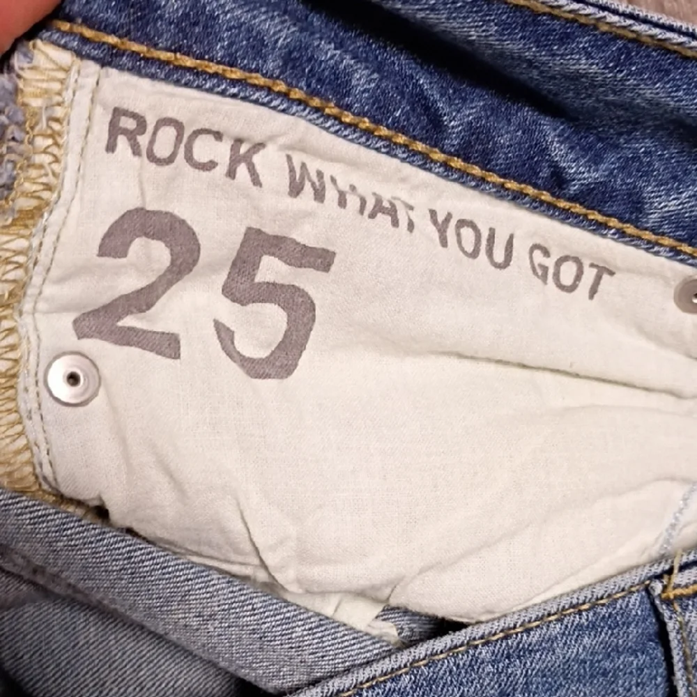 Yummie Stylish Denim Women's Skinny Jeans‎ Size 25